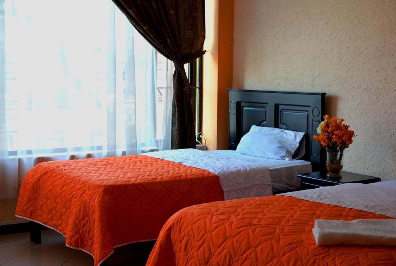 Hotel Miraflores อิบาร์รา ภายนอก รูปภาพ